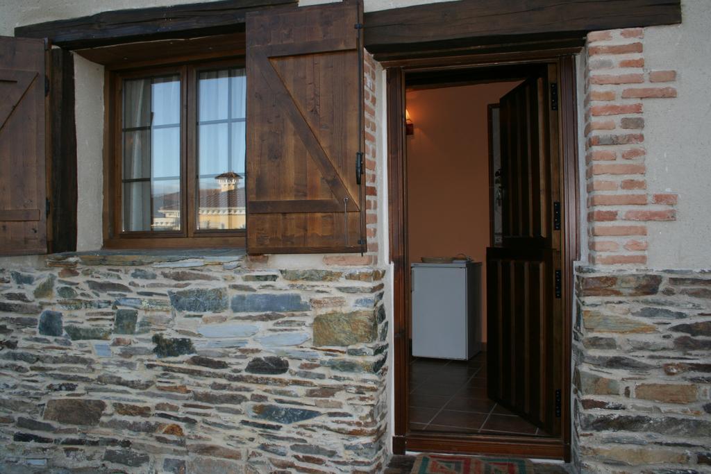 סרסה דה גרנדייה Apartamentos Posadas De Granadilla מראה חיצוני תמונה